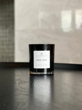 Load image into Gallery viewer, NEW YORK Soy Wax Candle | Apple | Black Currant | Patchouli